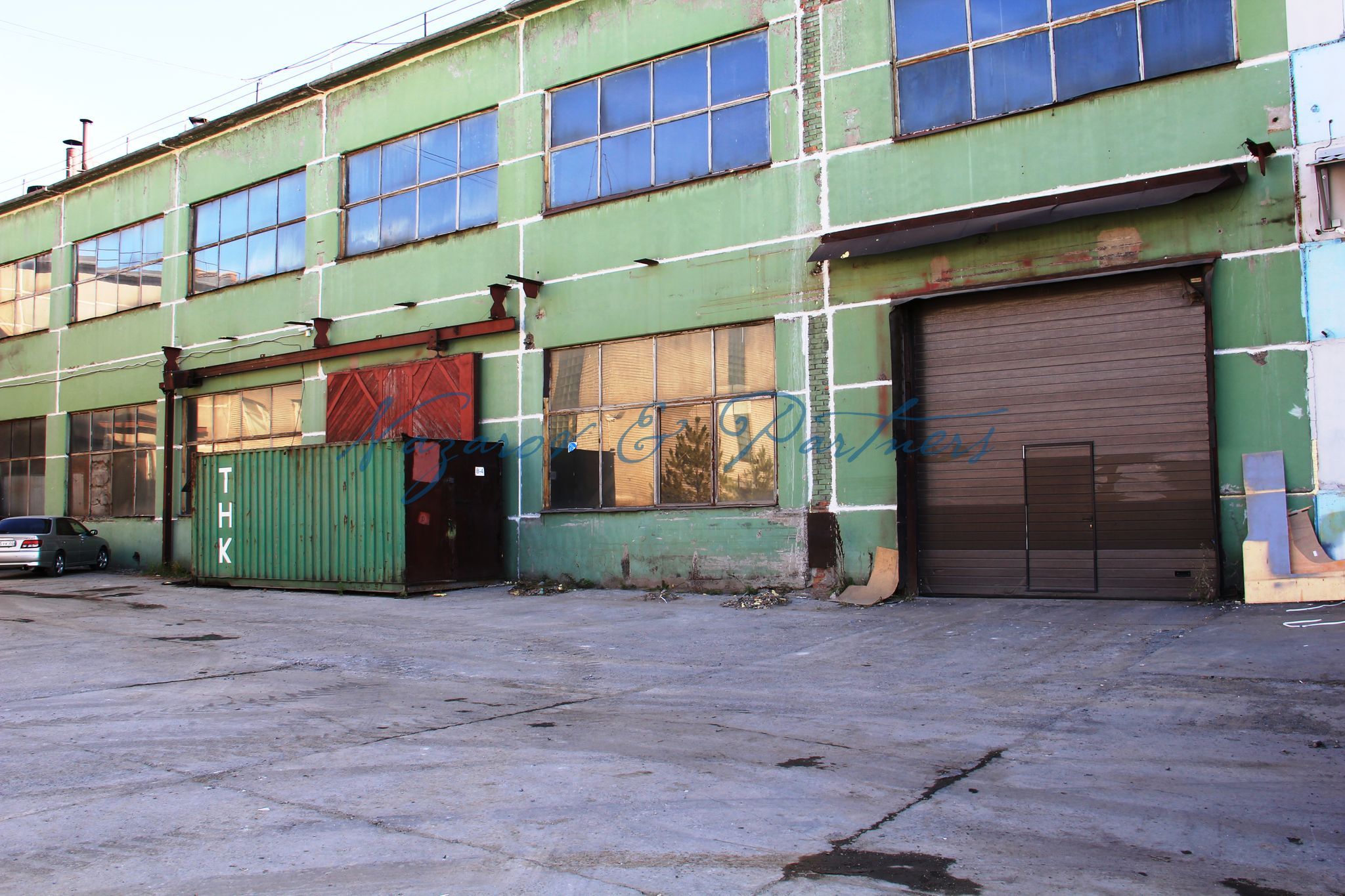 Аренда склада "Класса С" площадью 800 кв.м, расположенного в Дзержинском районе, на 1 линии ул. Трикотажная