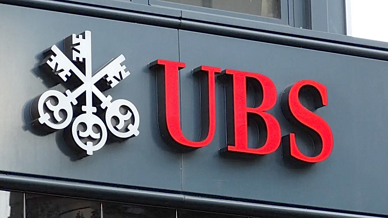 UBS планирует закрыть большинство счетов россиян в Credit Suisse