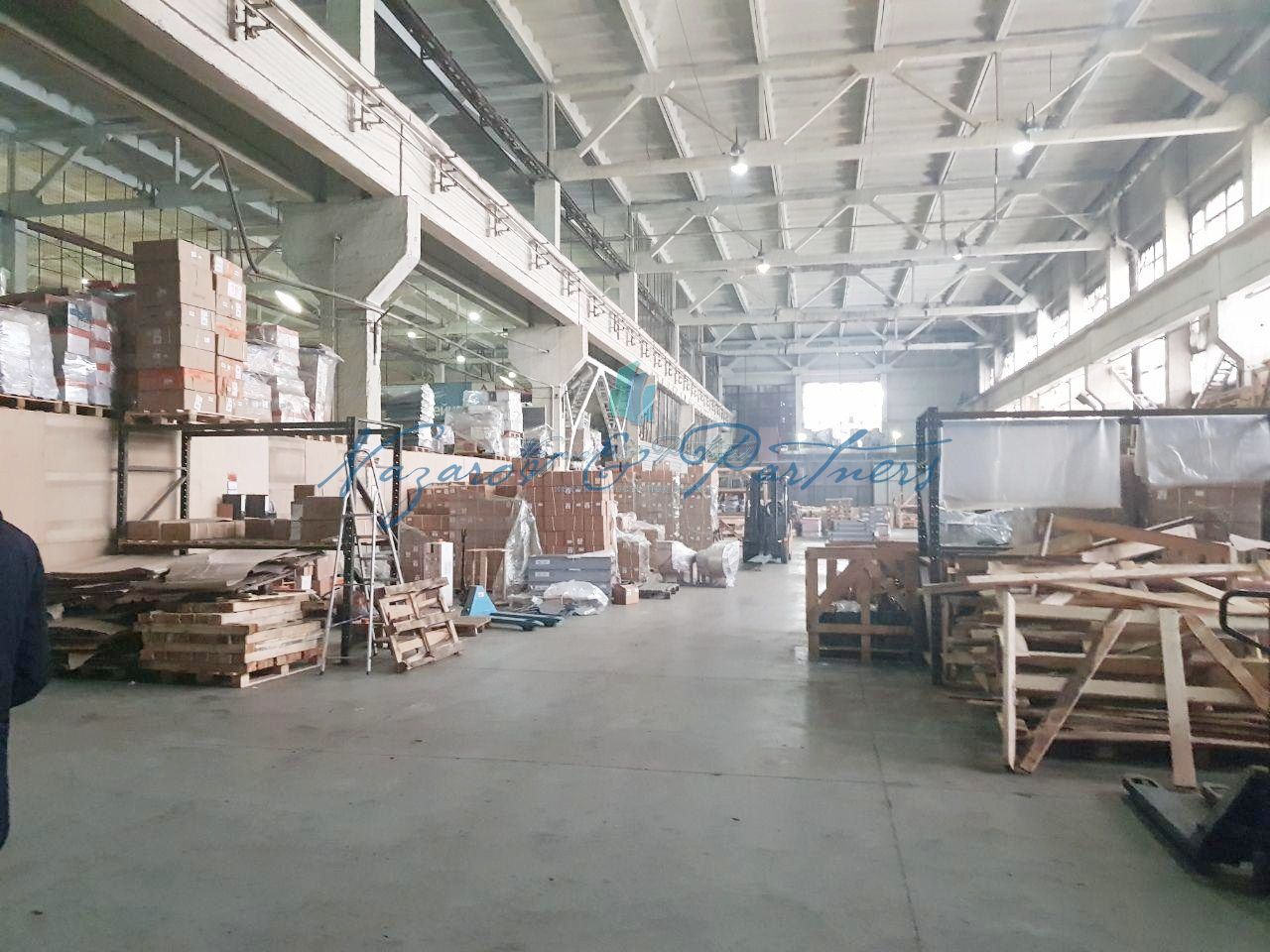 Аренда производственно-складского помещения площадью 4 000 кв.м с высотой 16м у метро Березовая роща